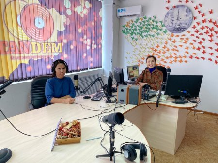 10 ноября заведующая профилактическим отделом ОЦ СПИД Жайлаубаева А.А. выступила в прямом эфире на радио Тандем.